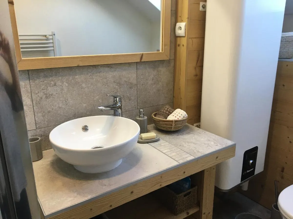 Les Gites Du Lachat Saint-Sylvestre  Apartment